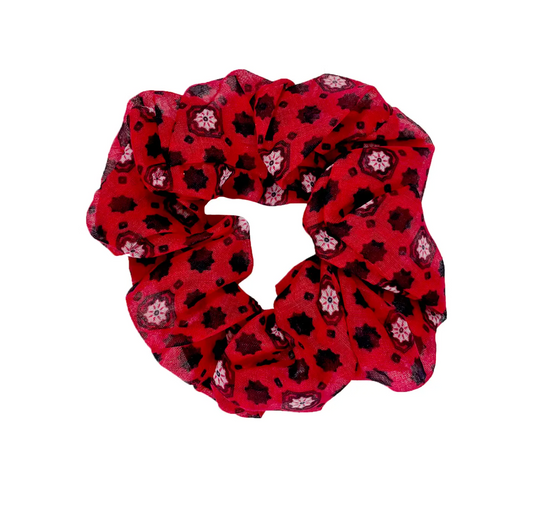 Red/Black Vanessa Print Dot Scrunchy